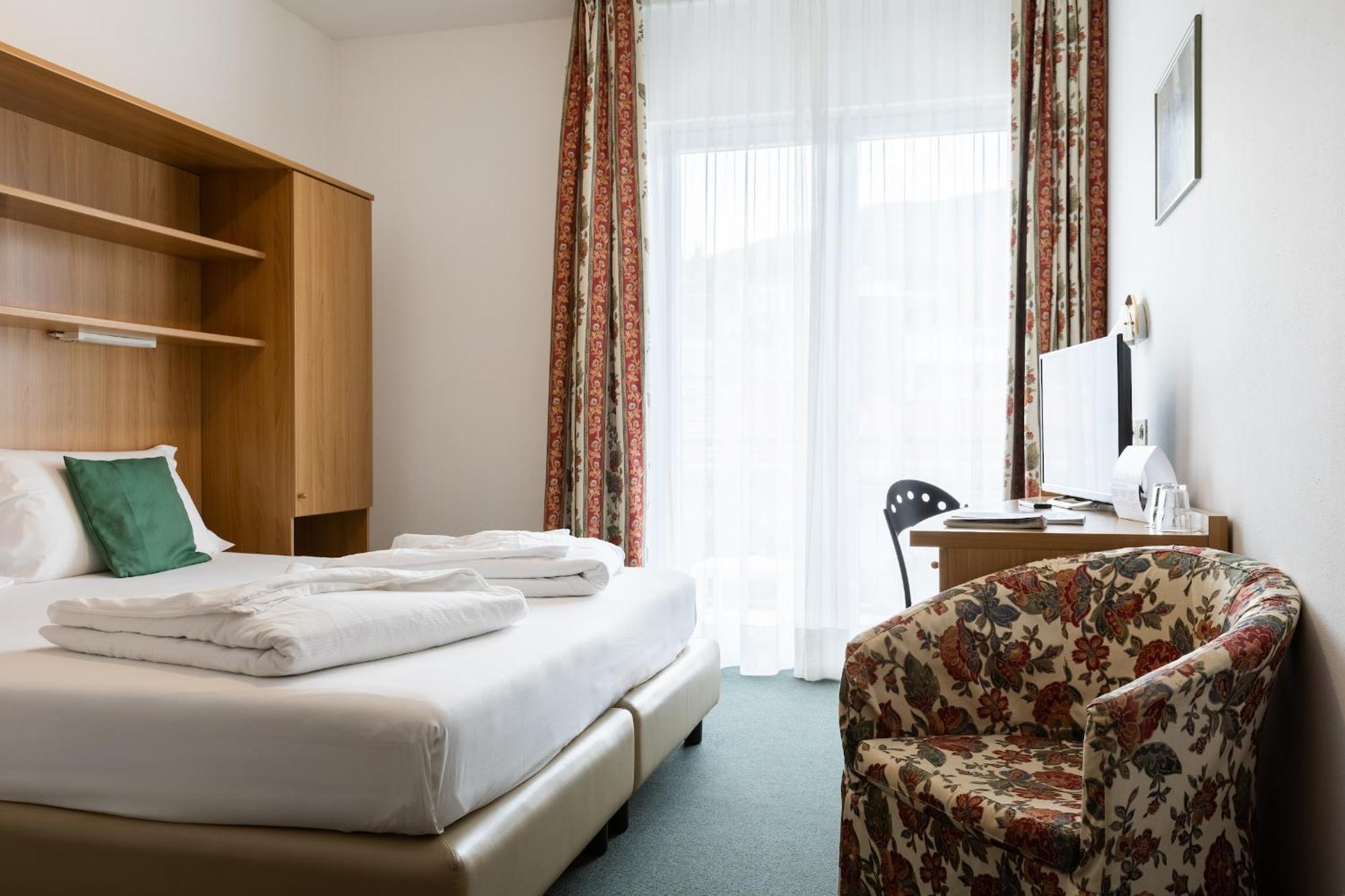 Brione Green Resort Riva del Garda Exterior photo