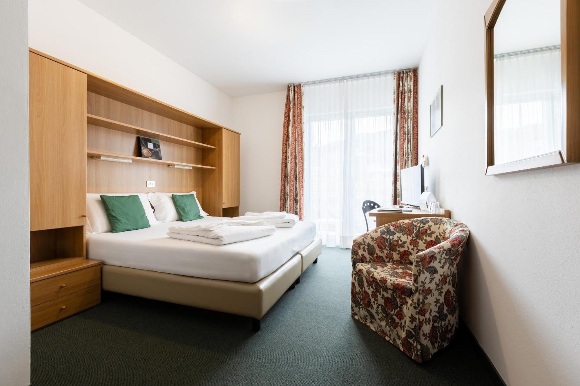 Brione Green Resort Riva del Garda Exterior photo